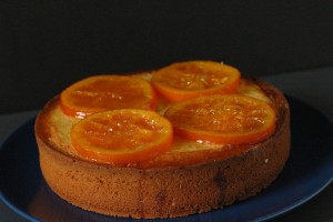 Orangen-Joghurt Kuchen mit kandierten Orangen ganz